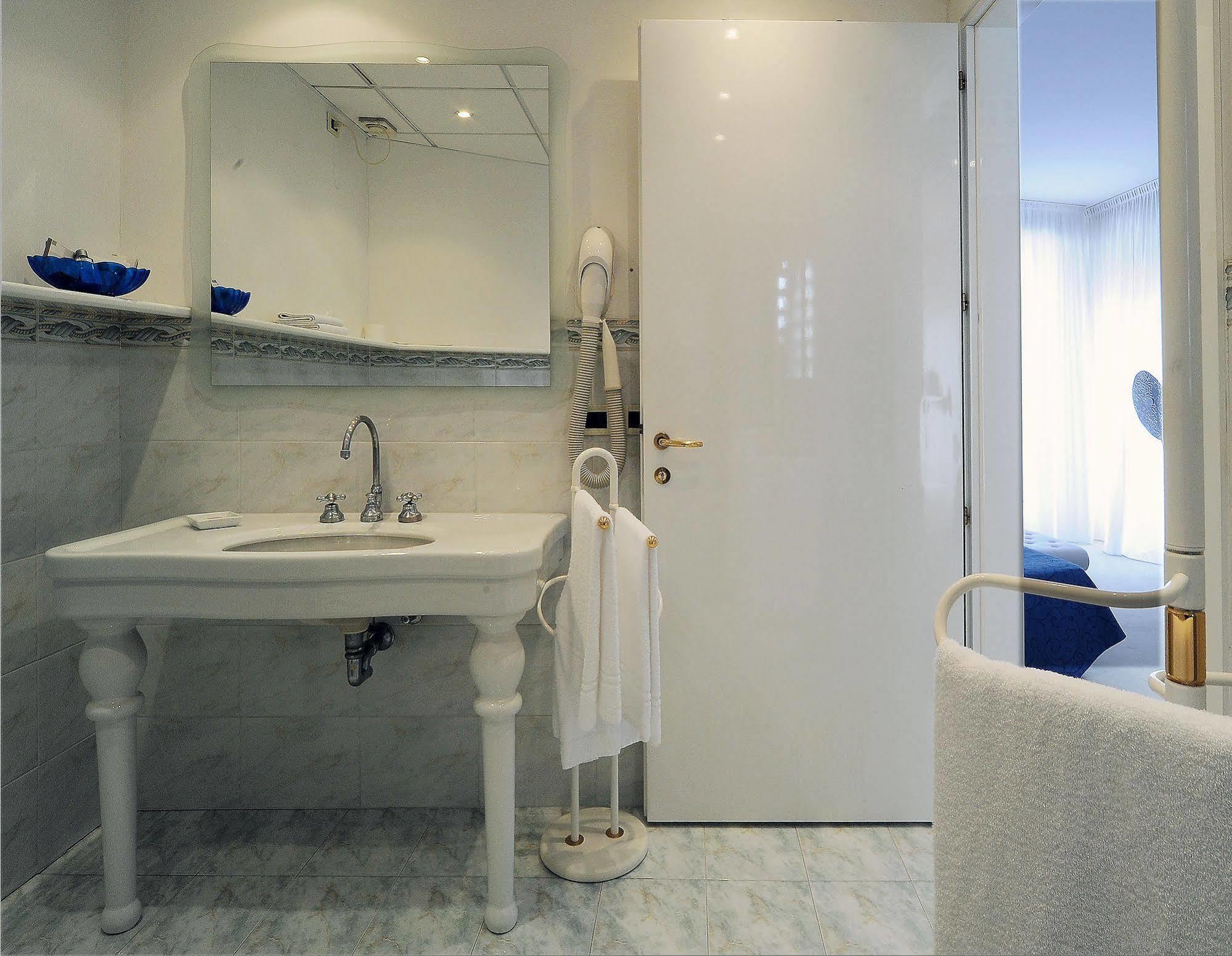 Delle Nazioni Hotel 4*
